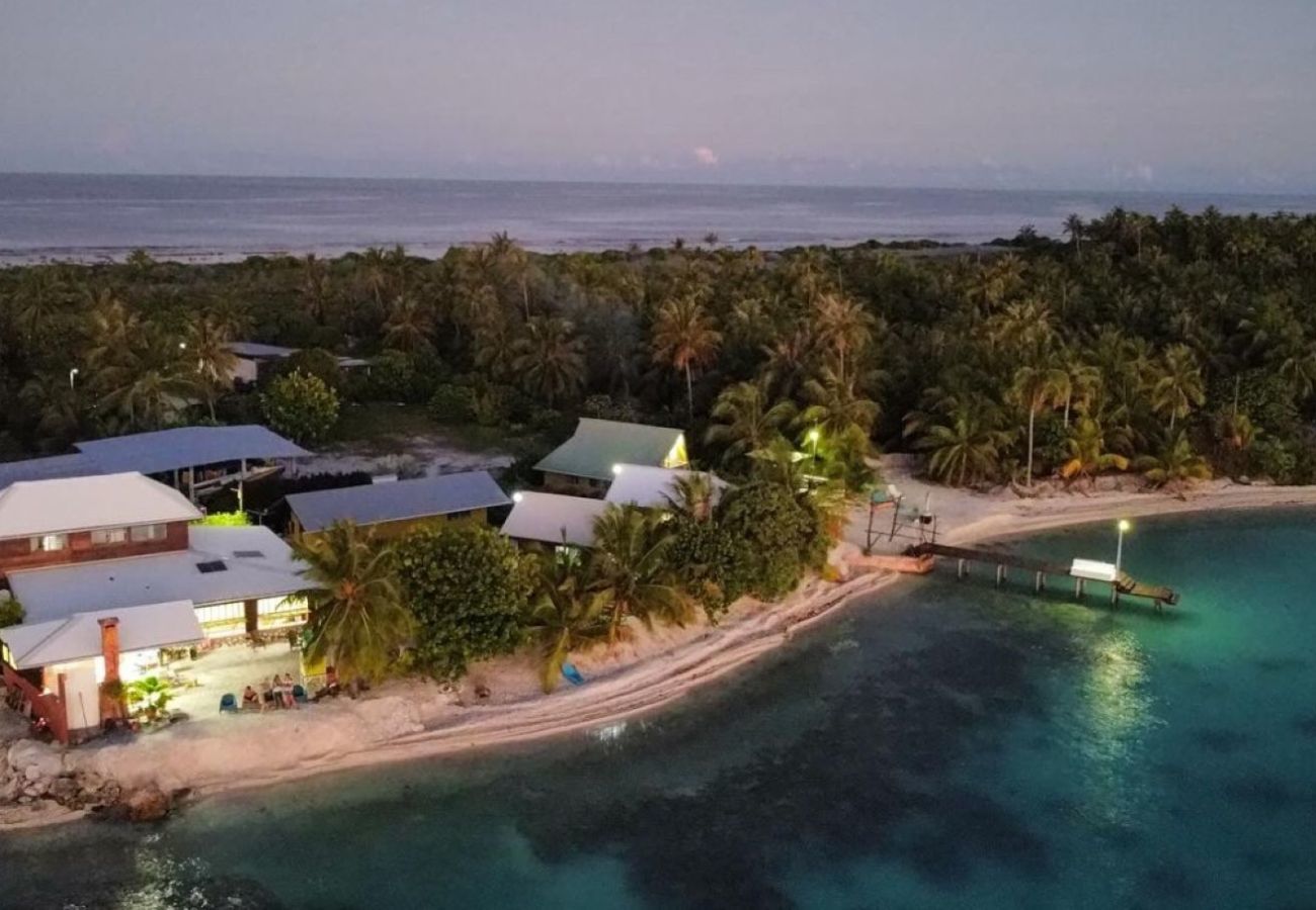 Bangalô em Avatoru - RANGIROA - Taiamani Bungalow