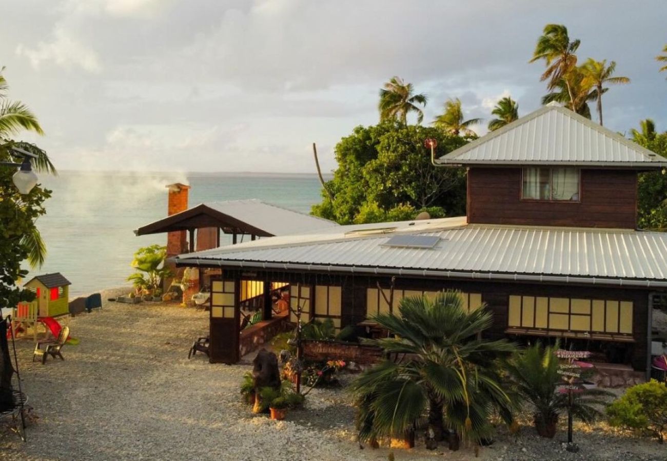 Bangalô em Avatoru - RANGIROA - Taiamani Bungalow