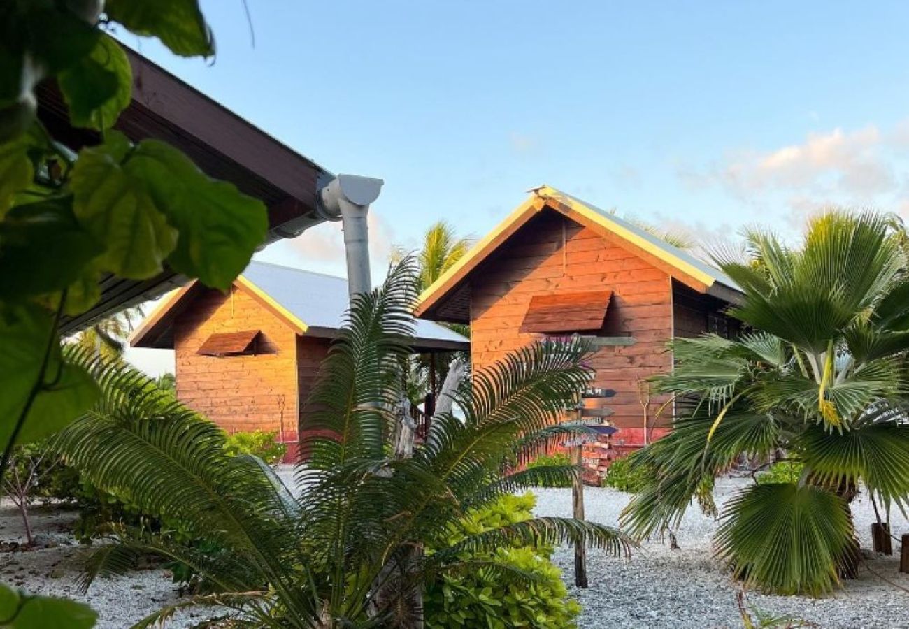 Bangalô em Avatoru - RANGIROA - Taiamani Bungalow