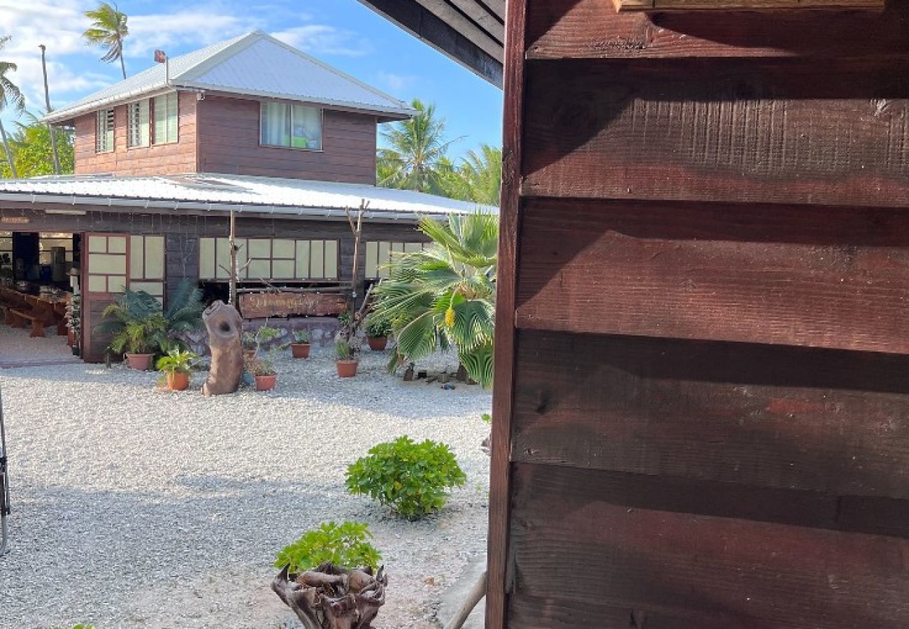 Bangalô em Avatoru - RANGIROA - Tihiata Bungalow