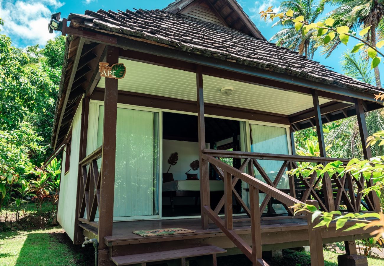 Bungalow in Haamene - TAHAA - Fare APE