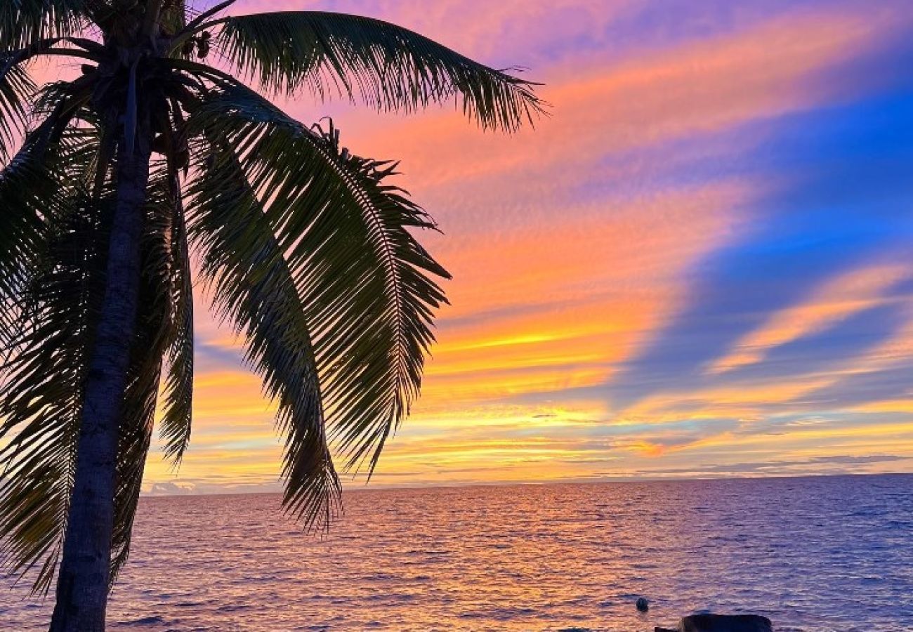 Naturspektakel am Ende des Tages, Rangiroa, Motu-Strand