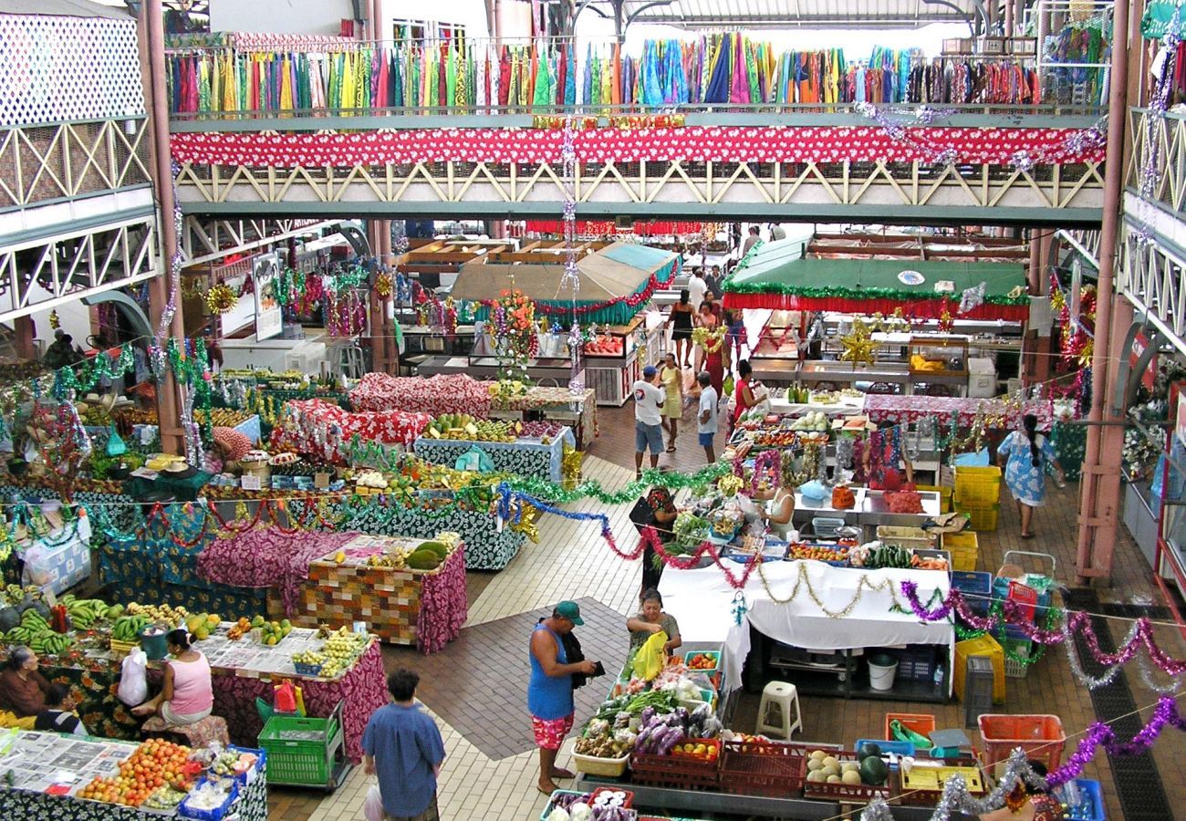 La vue sur le marché de Papeete 