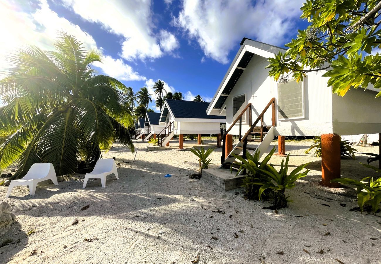 Bungalow in Makemo - MAKEMO - The Lost Paradise Beach Hoe